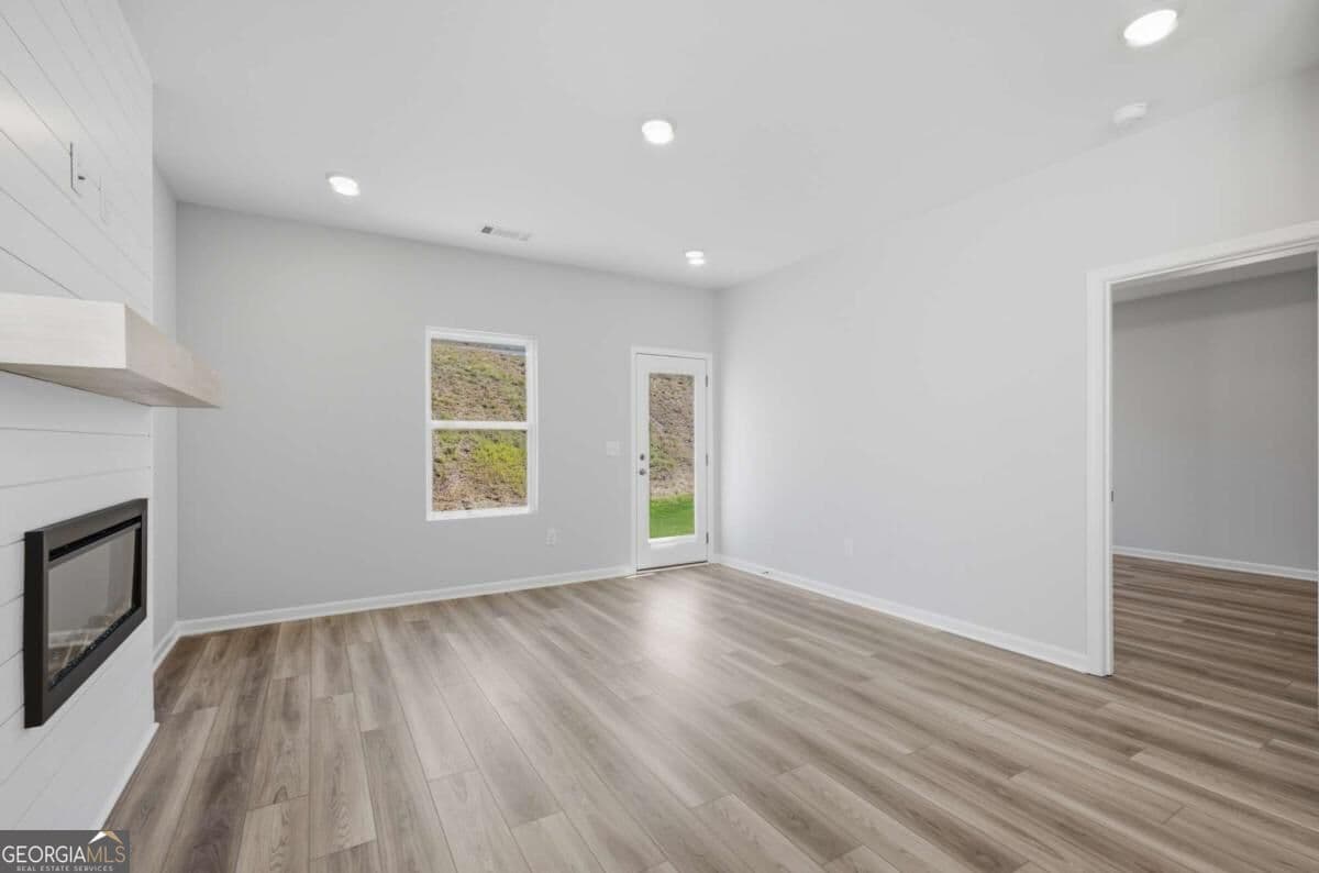 3 bedroom, 2 bathroom single family residence for sale at 516 Loblolly Lane, Canton, GA 30114 — photo 8
