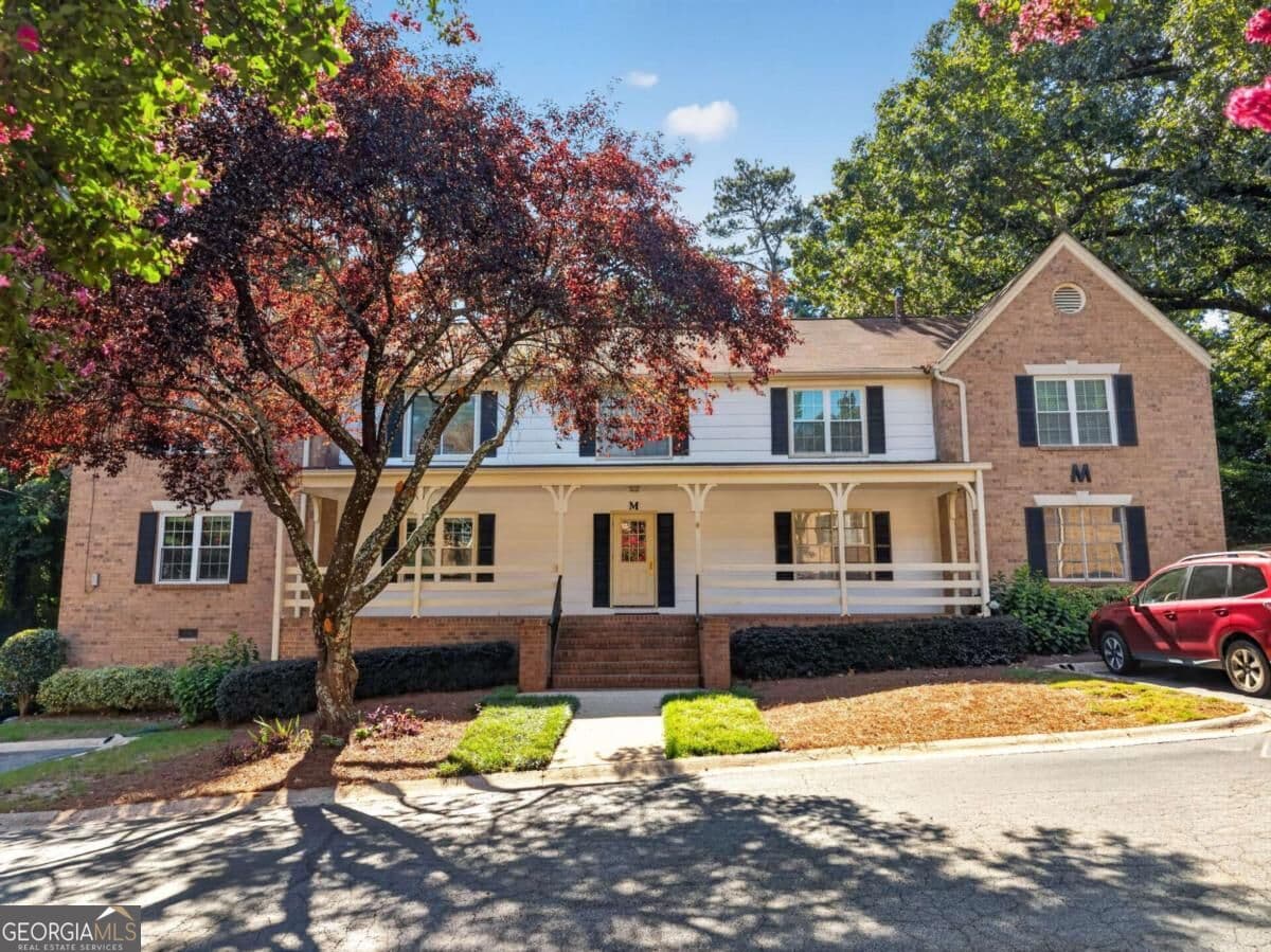 2 bedroom, 2 bathroom, 1,245 sq ft single family residence for sale at 3825 Lavista Road M1, Tucker, GA 30084