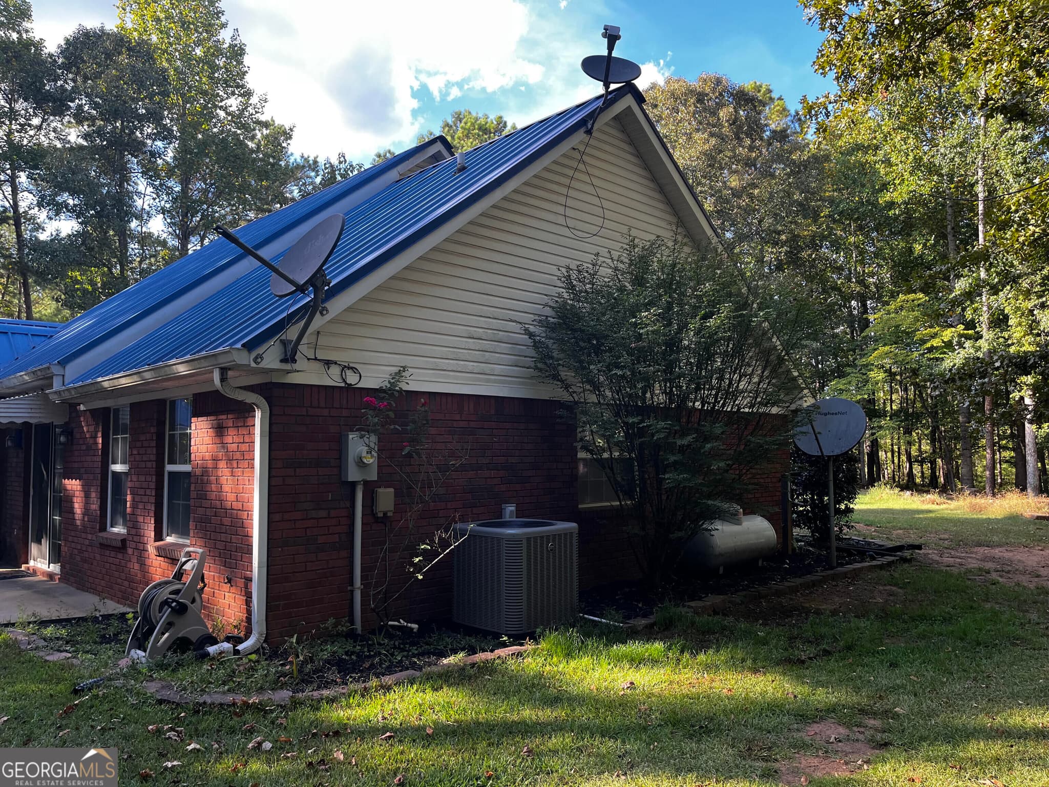 3 bedroom, 2 bathroom, 2,344 sq ft single family residence for sale at 1034 COUNTY ROAD 520, Five Points, AL 36855 — photo 6