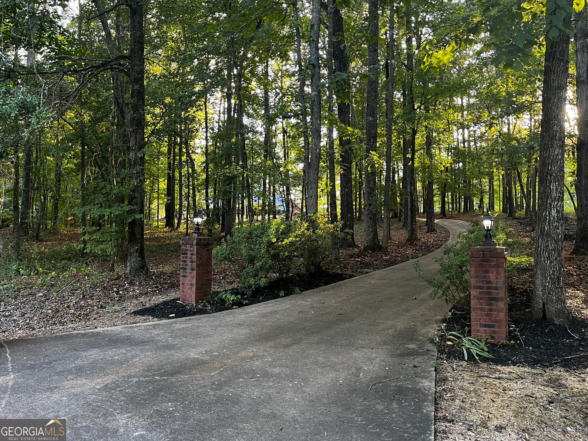 3 bedroom, 2 bathroom, 2,344 sq ft single family residence for sale at 1034 COUNTY ROAD 520, Five Points, AL 36855 — photo 3