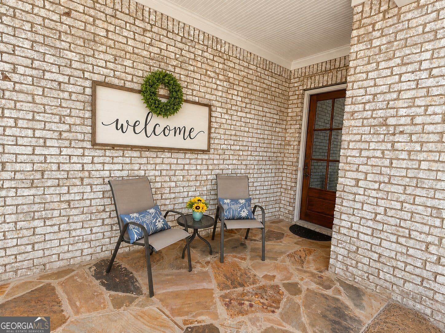 3 bedroom, 3.5 bathroom, 3,139 sq ft single family residence for sale at 6025 Overlook Club Circle, Suwanee, GA 30024 — photo 3