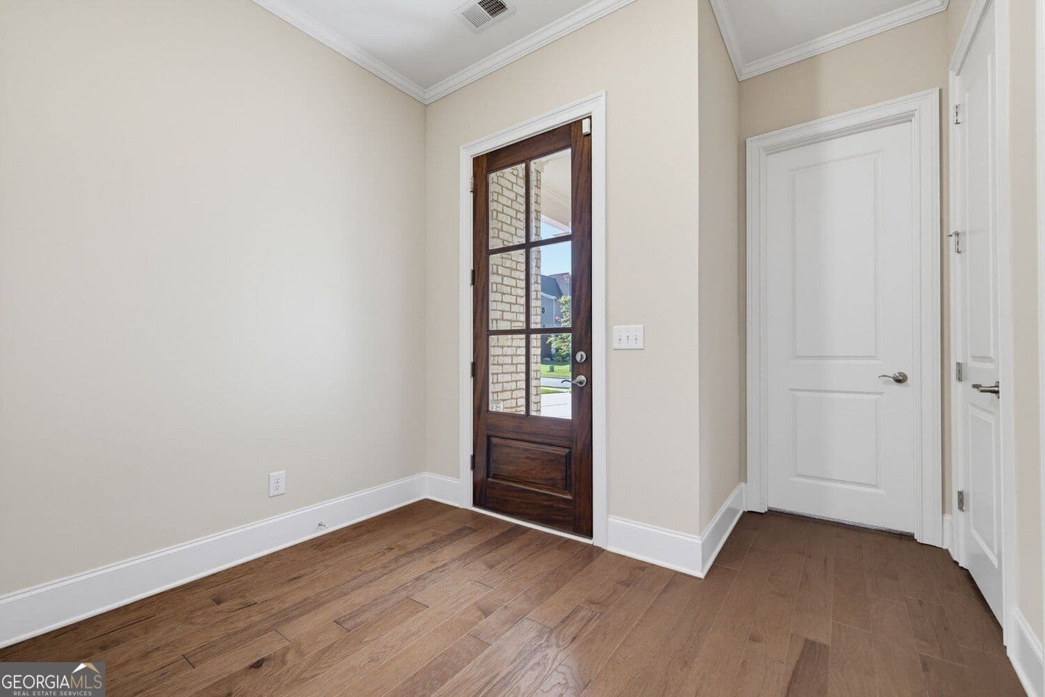 3 bedroom, 3.5 bathroom, 3,139 sq ft single family residence for sale at 6025 Overlook Club Circle, Suwanee, GA 30024 — photo 5