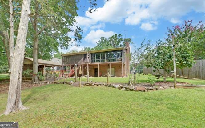 3 bedroom, 3 bathroom, 3,200 sq ft single family residence under contract at 246 Harvey Lane, Lavonia, GA 30553 — photo 2