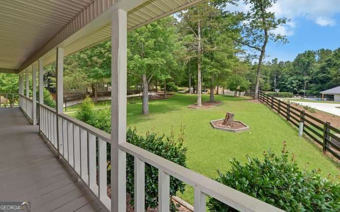 3 bedroom, 3 bathroom, 3,200 sq ft single family residence under contract at 246 Harvey Lane, Lavonia, GA 30553 — photo 3