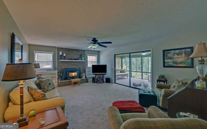 3 bedroom, 3 bathroom, 3,200 sq ft single family residence under contract at 246 Harvey Lane, Lavonia, GA 30553 — photo 9