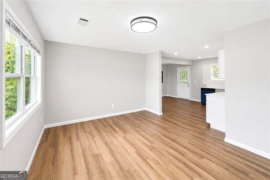 3 bedroom, 2 bathroom, 1,150 sq ft single family residence for rent at 1639 Bridgeport Drive, Atlanta, GA 30318 for $2,550 a month — photo 6