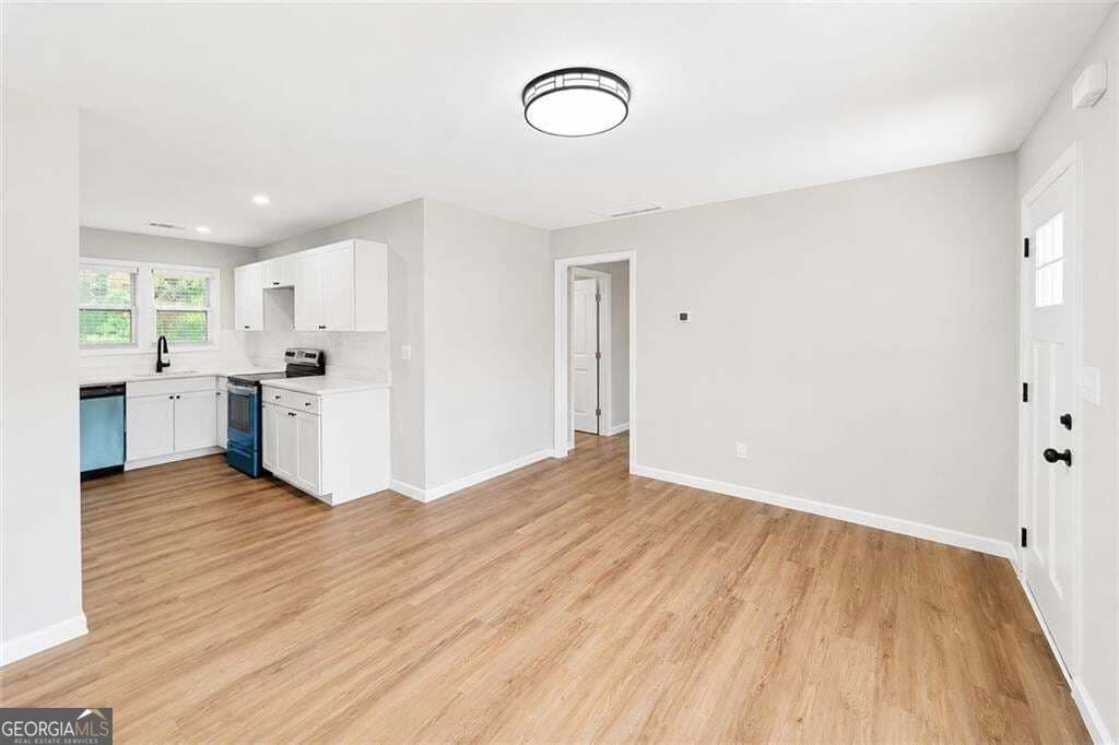 3 bedroom, 2 bathroom, 1,150 sq ft single family residence for rent at 1639 Bridgeport Drive, Atlanta, GA 30318 for $2,550 a month — photo 7