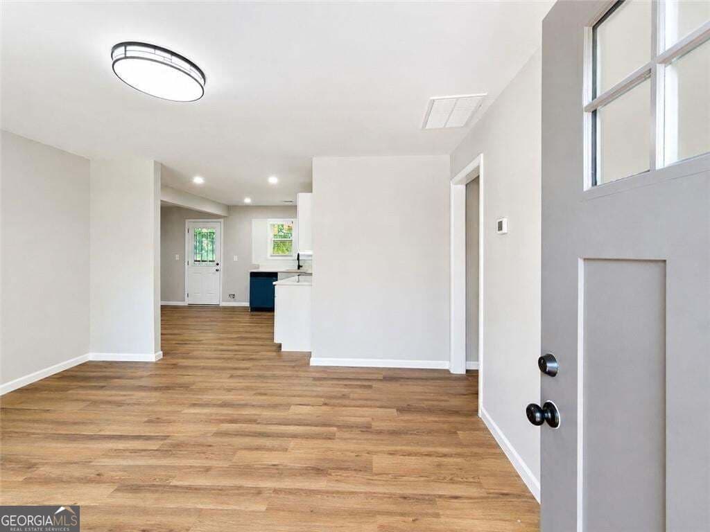 3 bedroom, 2 bathroom, 1,150 sq ft single family residence for rent at 1639 Bridgeport Drive, Atlanta, GA 30318 for $2,550 a month — photo 4