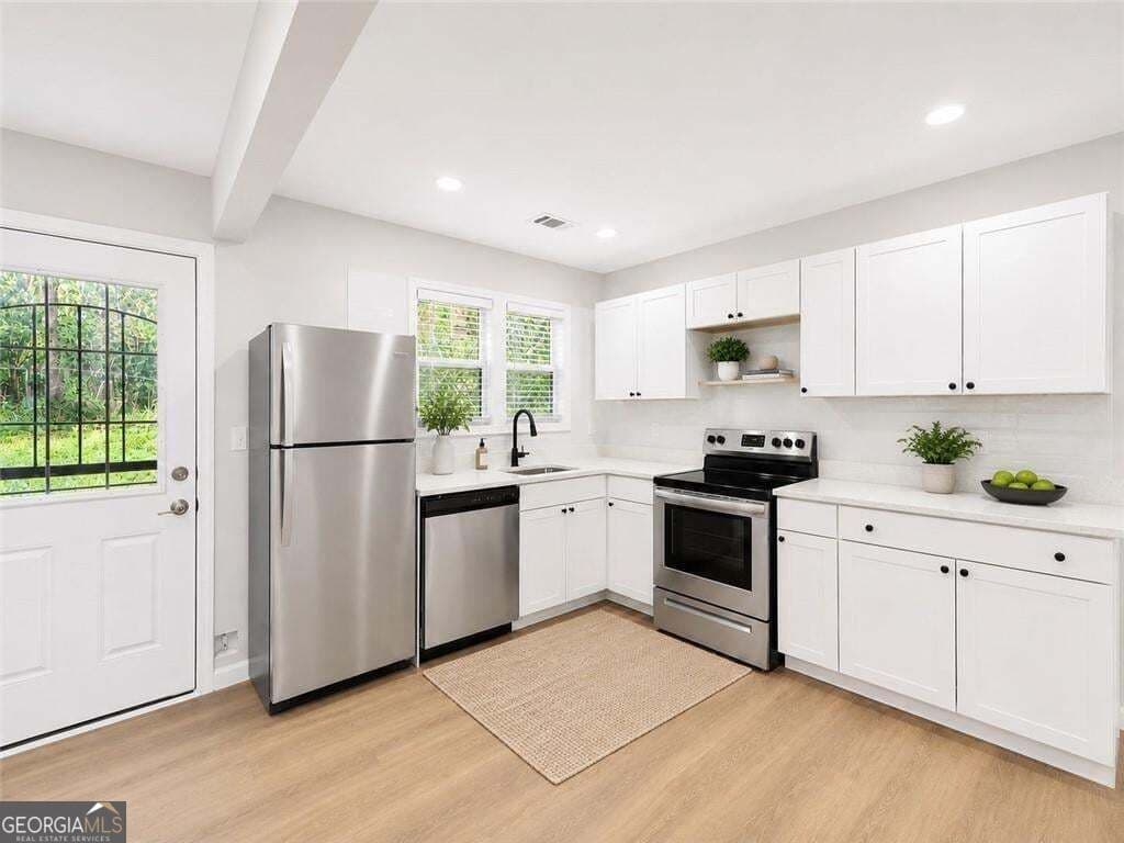 3 bedroom, 2 bathroom, 1,150 sq ft single family residence for rent at 1639 Bridgeport Drive, Atlanta, GA 30318 for $2,550 a month — photo 8