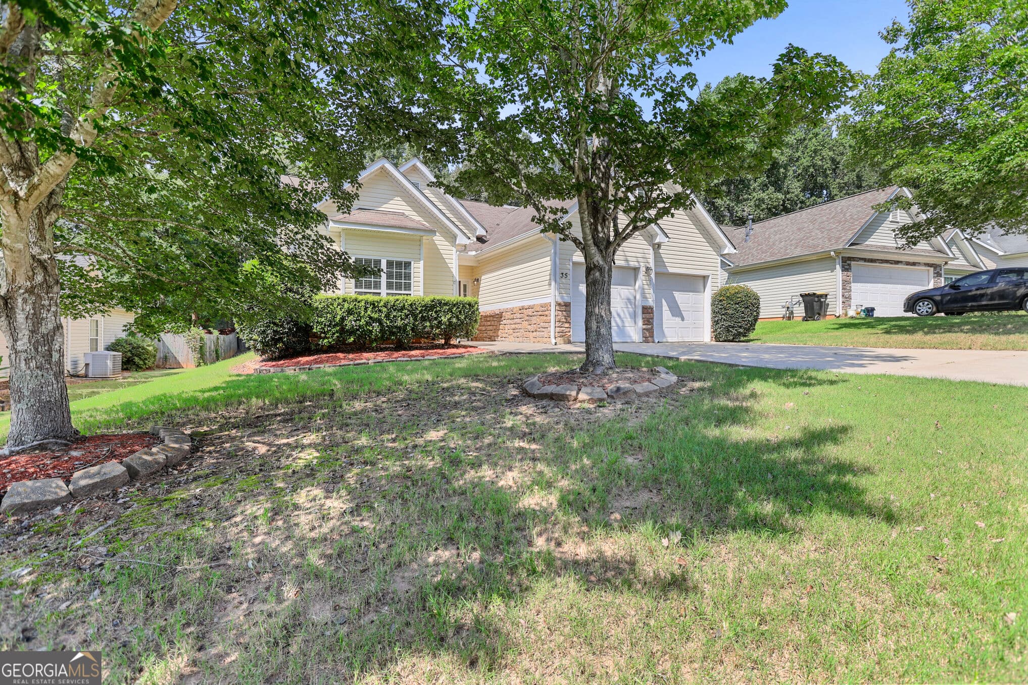 3 bedroom, 2 bathroom, 1,396 sq ft single family residence for rent at 35 Bedford Park Drive, Newnan, GA 30263 for $2,100 a month — photo 6