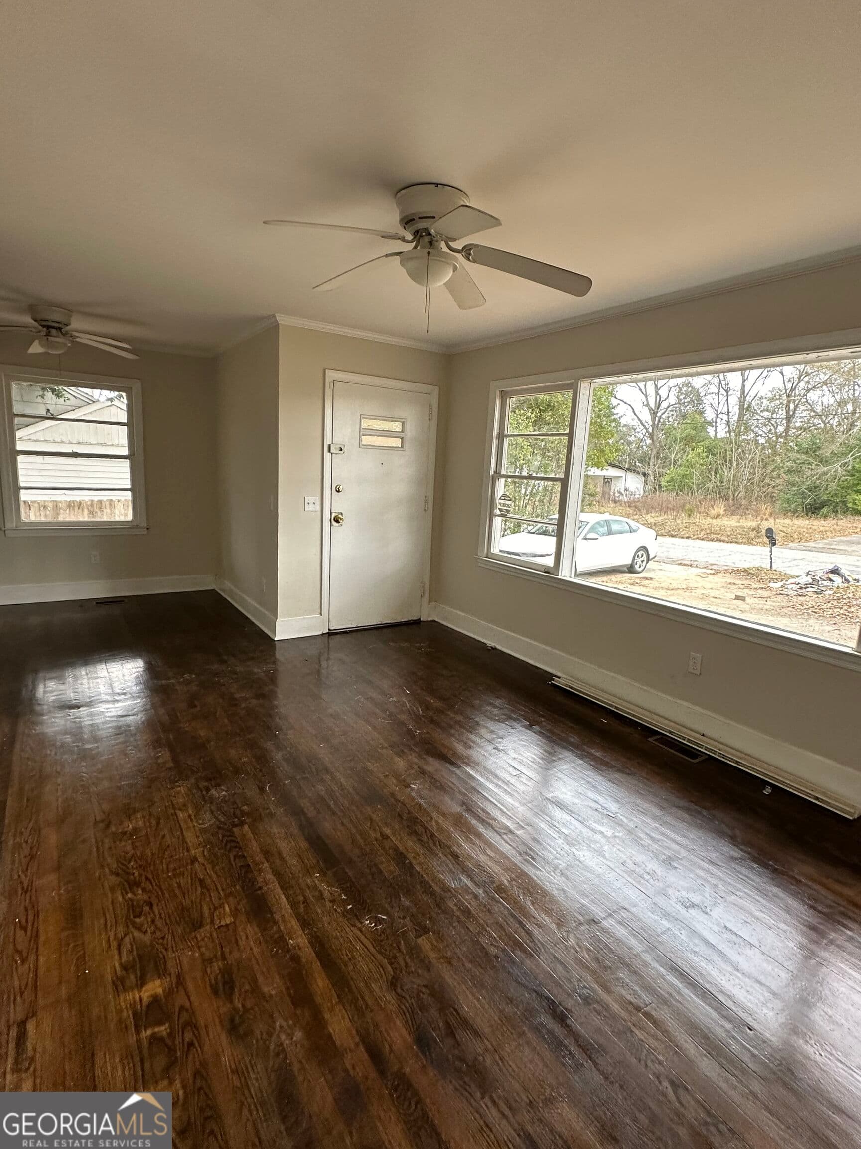 4 bedroom, 1 bathroom, 1,270 sq ft single family residence for sale at 3349 Pio Nono Circle, Macon, GA 31206 — photo 2