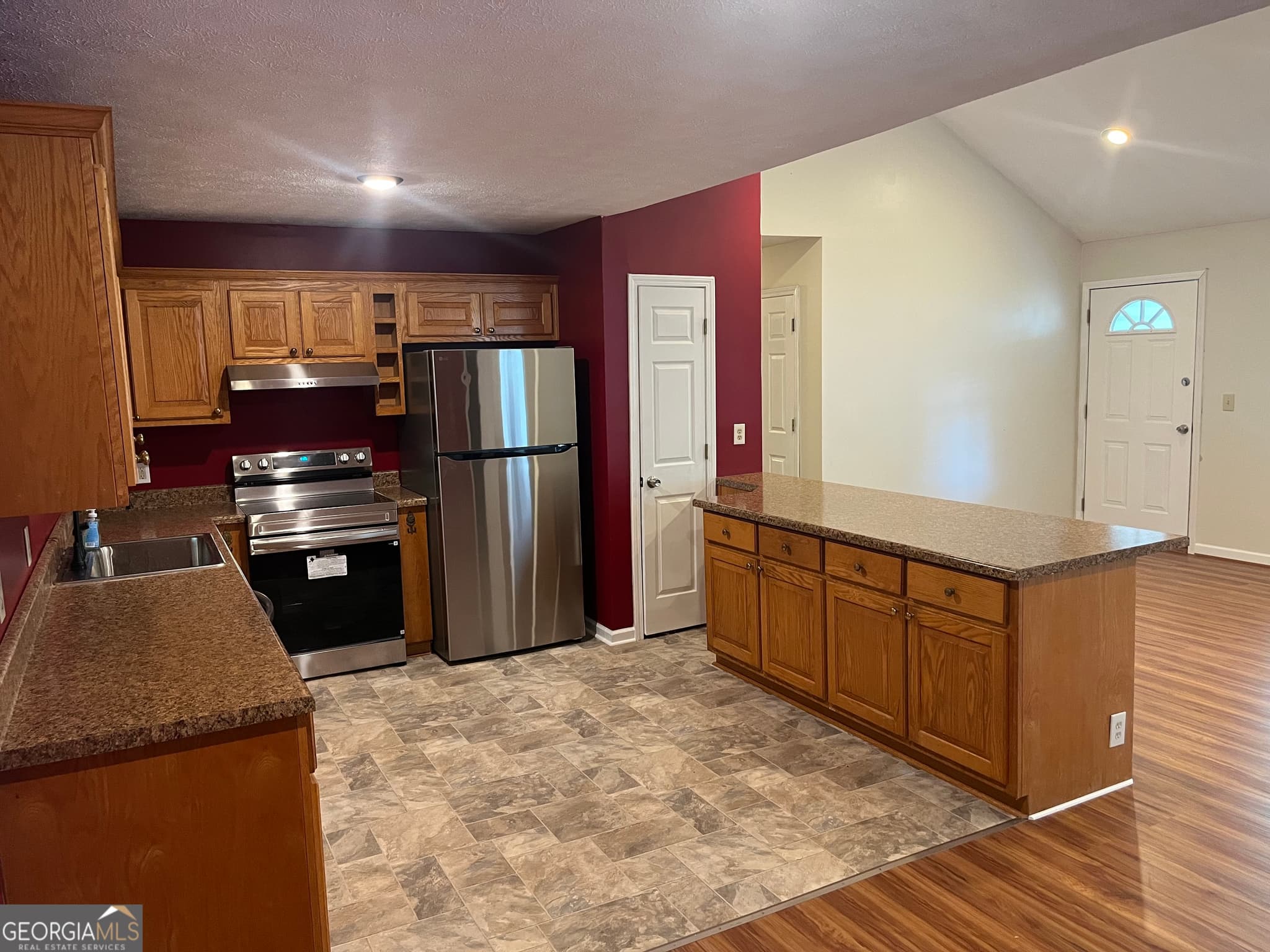 3 bedroom, 2 bathroom, 2,960 sq ft single family residence for sale at 193 Glory Lane, Mount Airy, GA 30563 — photo 5