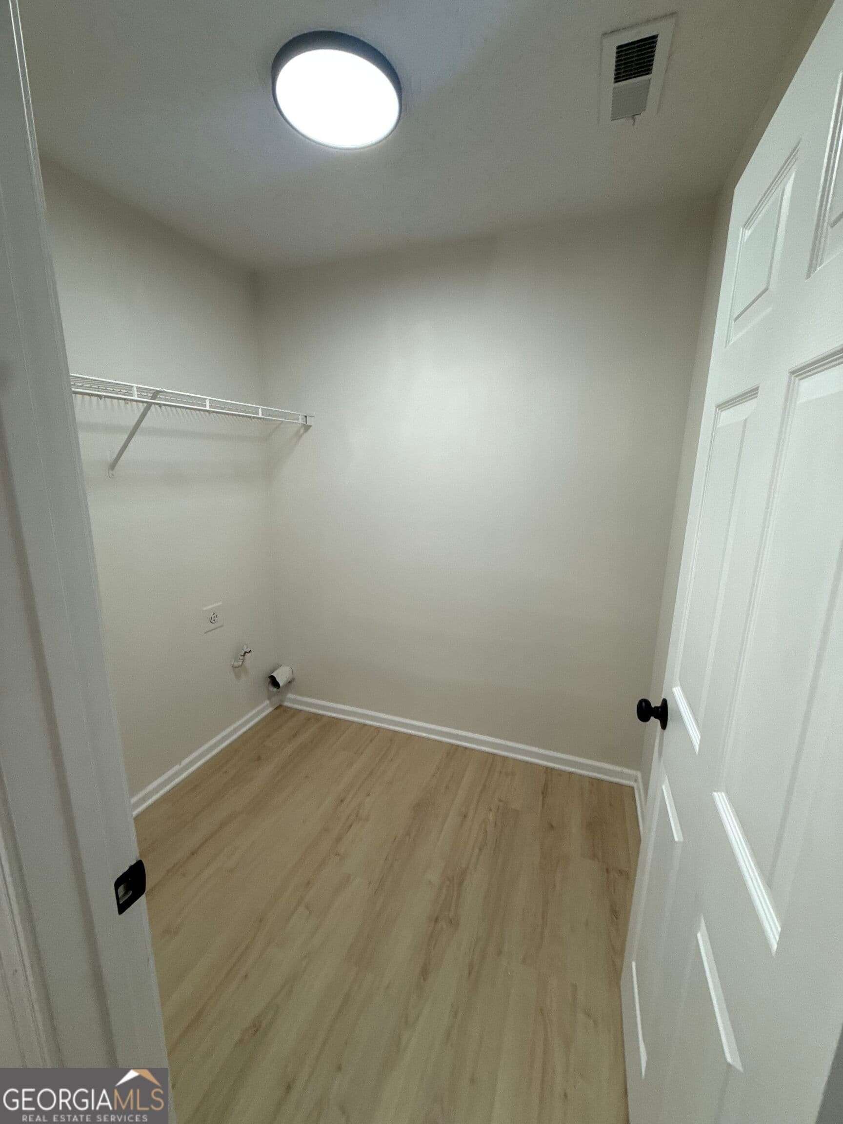 4 bedroom, 2 bathroom, 2,390 sq ft single family residence for sale at 180 Meadowbrook Court, Covington, GA 30016 — photo 10