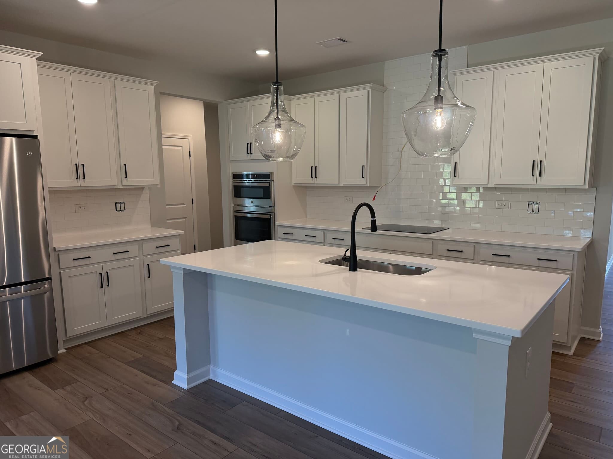 4 bedroom, 3 bathroom single family residence for rent at 3375 Willow Glade Trail, Lawrenceville, GA 30043 for $3,000 a month — photo 3