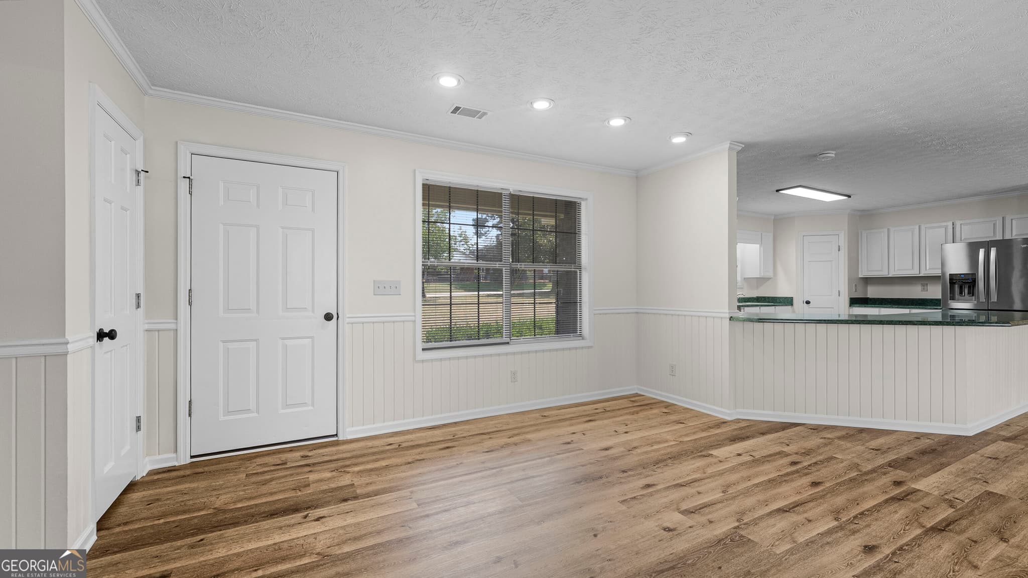 3 bedroom, 2 bathroom, 1,833 sq ft single family residence for sale at 133 S Richardson Street, Mount Vernon, GA 30445 — photo 9