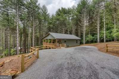 2 bedroom, 2 bathroom cabin,single family residence sold at 124 Lakeside Estates Drive, Hayesville, NC 28904