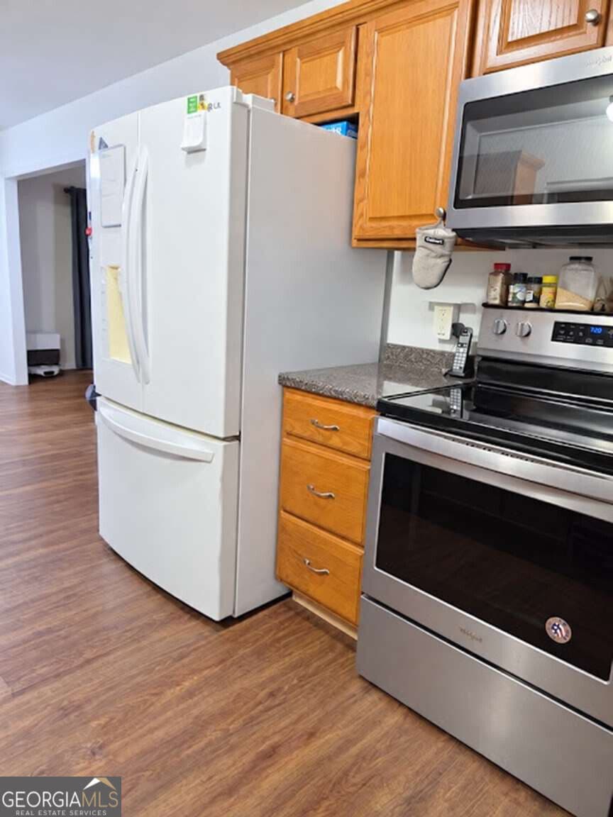 3 bedroom, 1.5 bathroom, 1,056 sq ft single family residence for sale at 1110 Henderson Avenue, Rossville, GA 30741 — photo 6