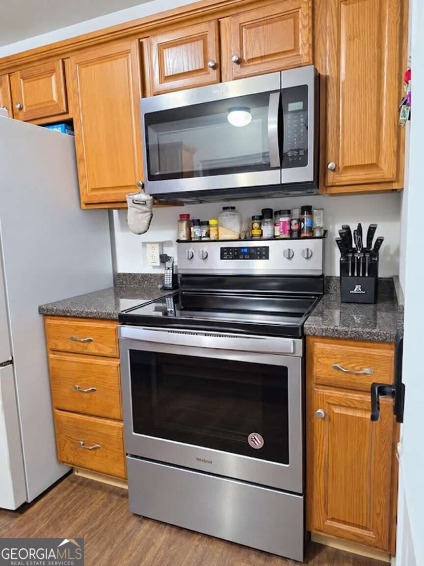 3 bedroom, 1.5 bathroom, 1,056 sq ft single family residence for sale at 1110 Henderson Avenue, Rossville, GA 30741 — photo 7