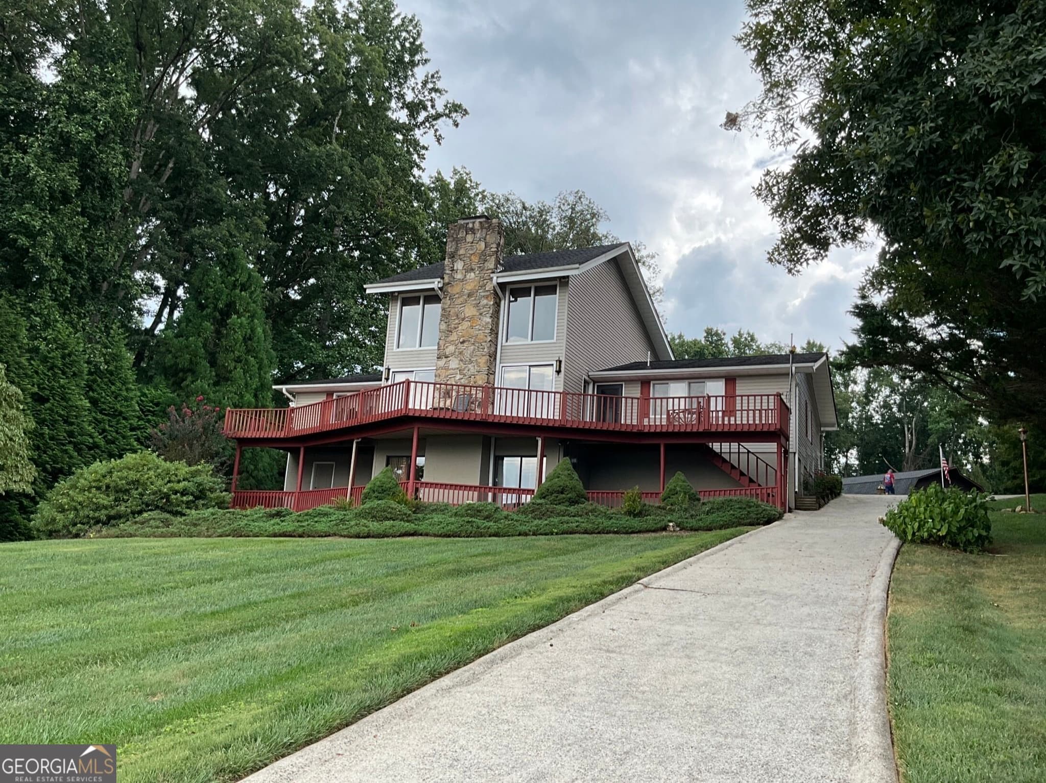 3 bedroom, 3 bathroom, 3,330 sq ft single family residence for sale at 2734 Hidden Valley Road, Hiawassee, GA 30546 — photo 2
