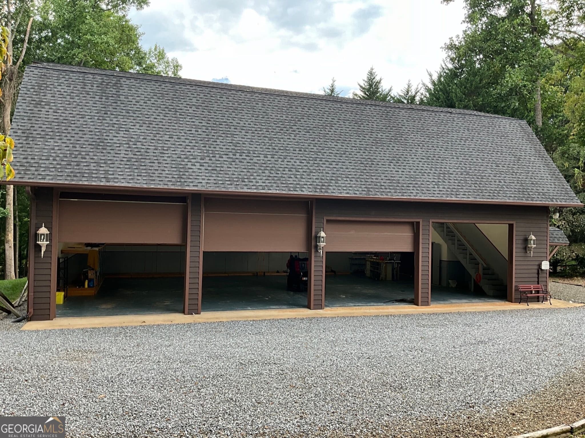 3 bedroom, 3 bathroom, 3,330 sq ft single family residence for sale at 2734 Hidden Valley Road, Hiawassee, GA 30546 — photo 3