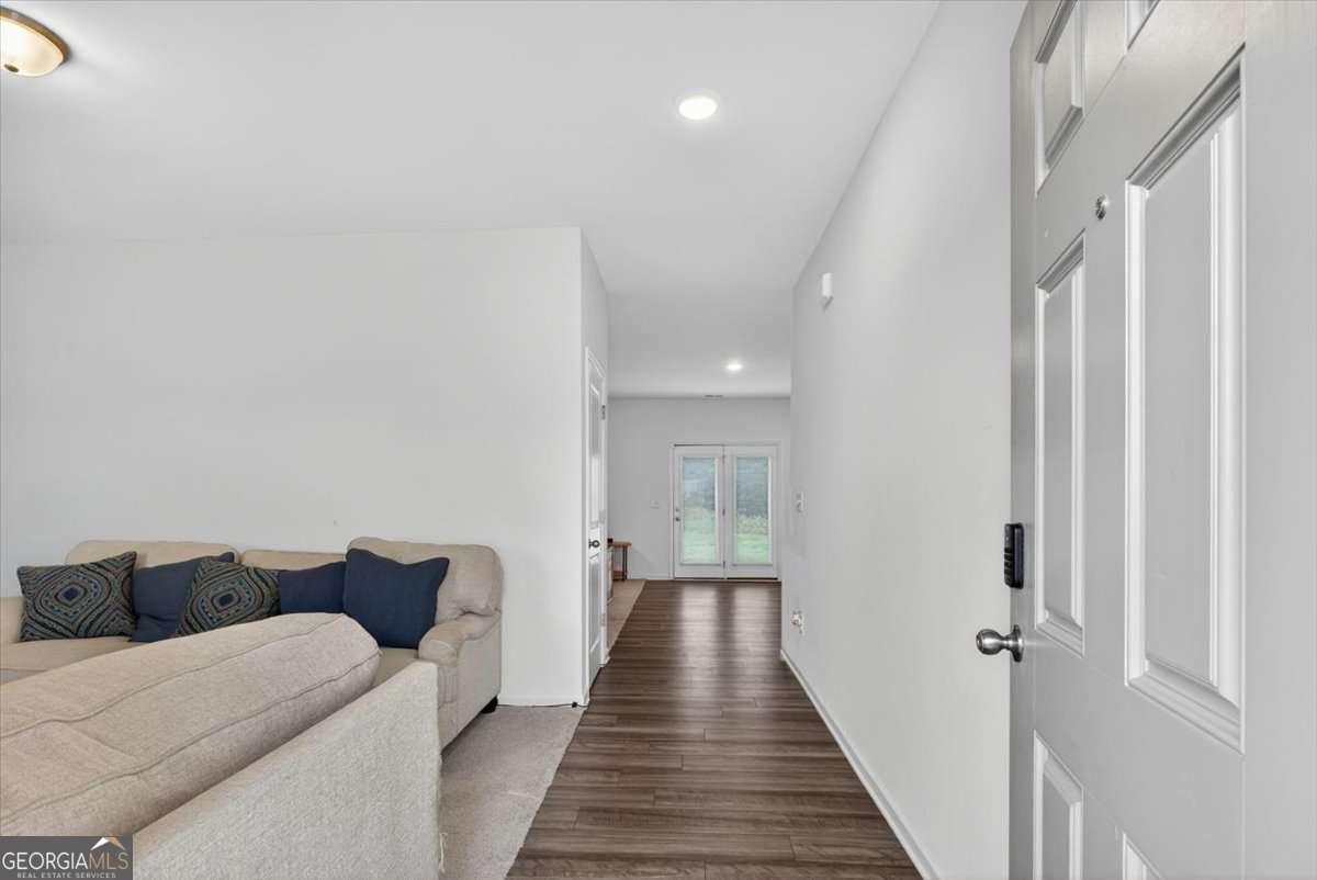 4 bedroom, 2.5 bathroom, 2,132 sq ft single family residence for sale at 169 Verona Drive, Cartersville, GA 30120 — photo 6