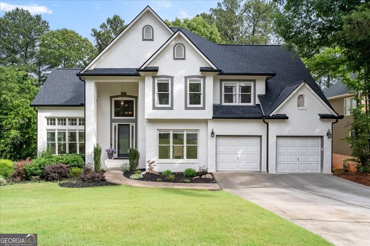 5 bedroom, 4.5 bathroom, 4,562 sq ft single family residence sold at 1021 Towne Lake Hills, Woodstock, GA 30189
