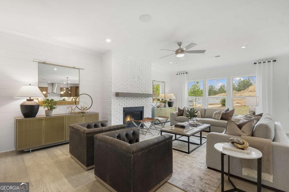 5 bedroom, 4.5 bathroom, 3,309 sq ft single family residence for sale at 4396 Azalea Ridge Way, Hoschton, GA 30548 — photo 10