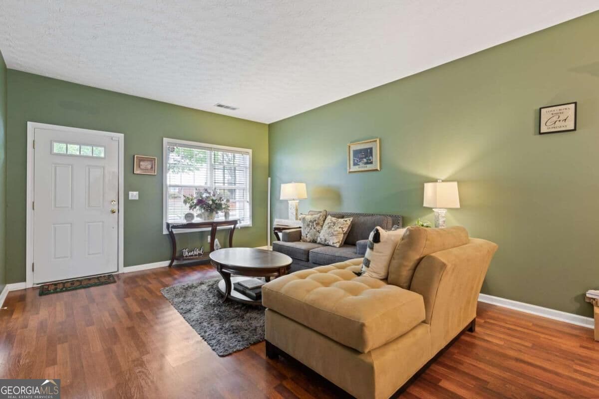 2 bedroom, 2.5 bathroom, 1,654 sq ft condominium for sale at 951 Pike Forest Drive, Lawrenceville, GA 30045 — photo 4