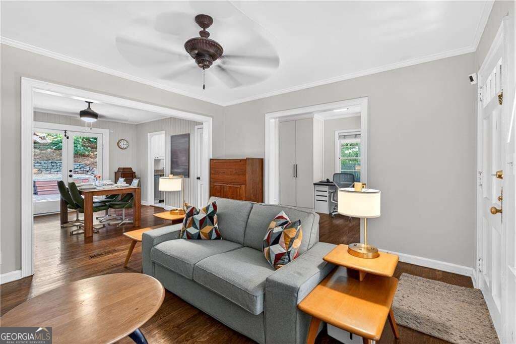 2 bedroom, 1 bathroom, 1,069 sq ft single family residence for sale at 1844 Georgiana Drive, Atlanta, GA 30329 — photo 4