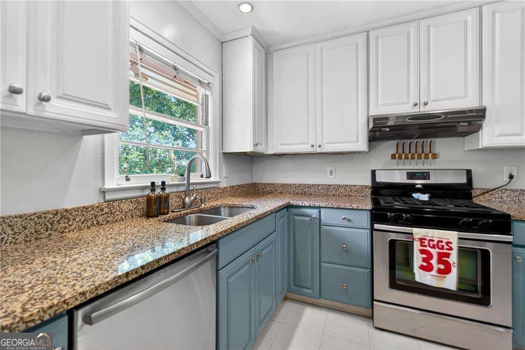 2 bedroom, 1 bathroom, 1,069 sq ft single family residence for sale at 1844 Georgiana Drive, Atlanta, GA 30329 — photo 8