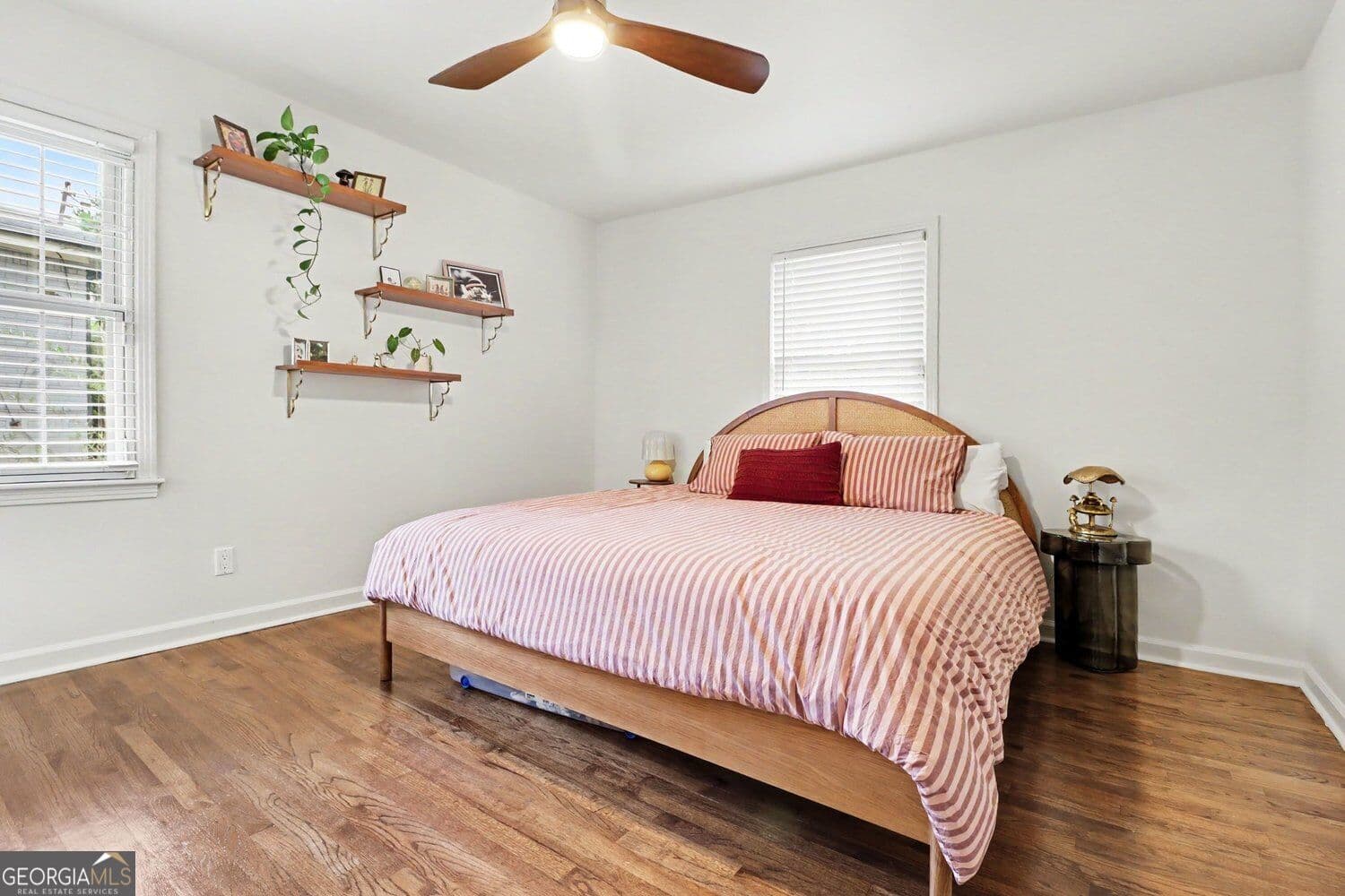 3 bedroom, 2 bathroom, 1,444 sq ft single family residence for sale at 2265 Starline Drive, Decatur, GA 30032 — photo 5
