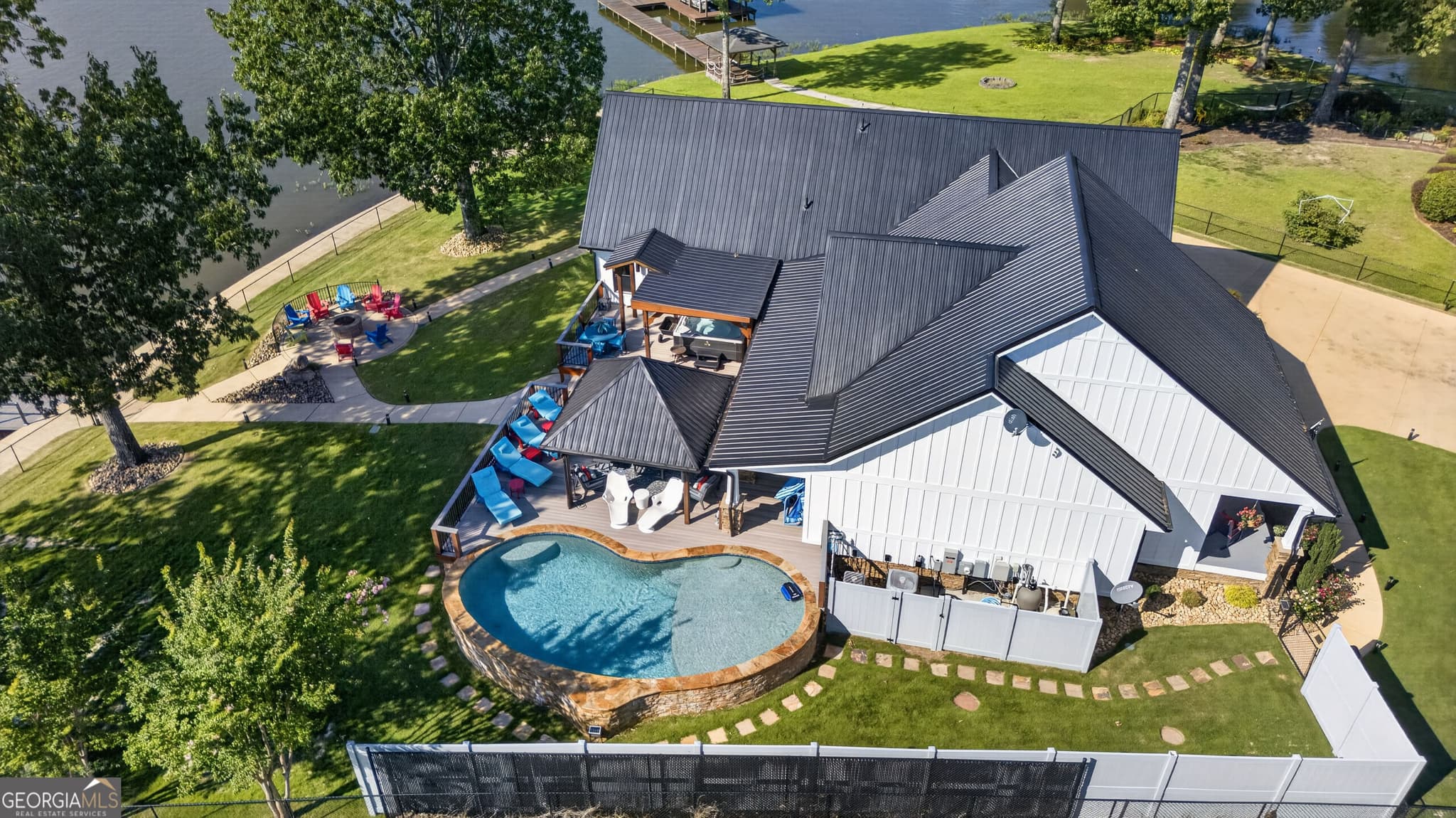 4 bedroom, 3.5 bathroom, 3,243 sq ft single family residence for sale at 3465 River Pointe Drive, Cedar Bluff, AL 35959 — photo 2