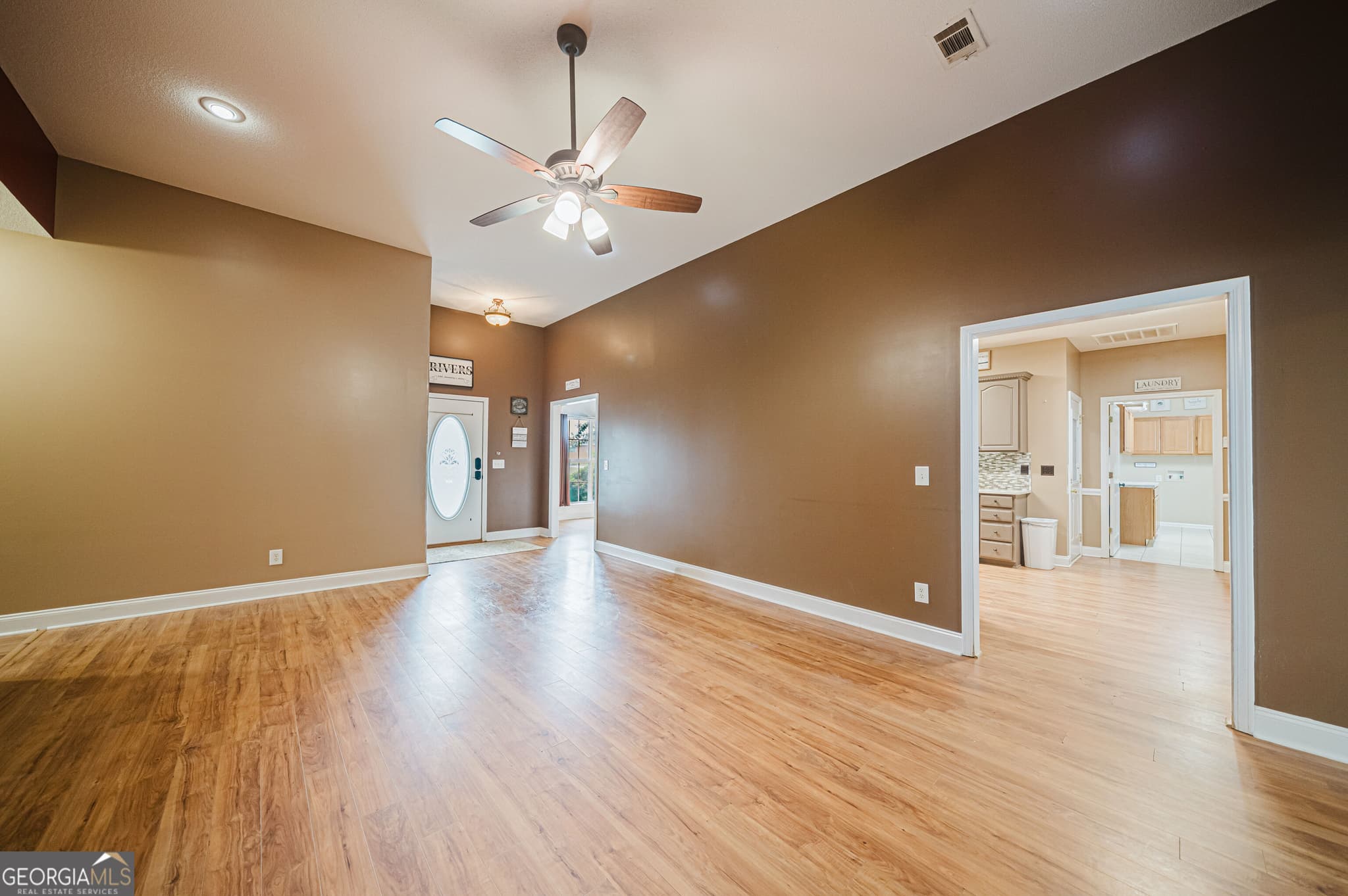 4 bedroom, 3 bathroom, 3,531 sq ft single family residence for sale at 204 Mitculler Court, Kathleen, GA 31047 — photo 6