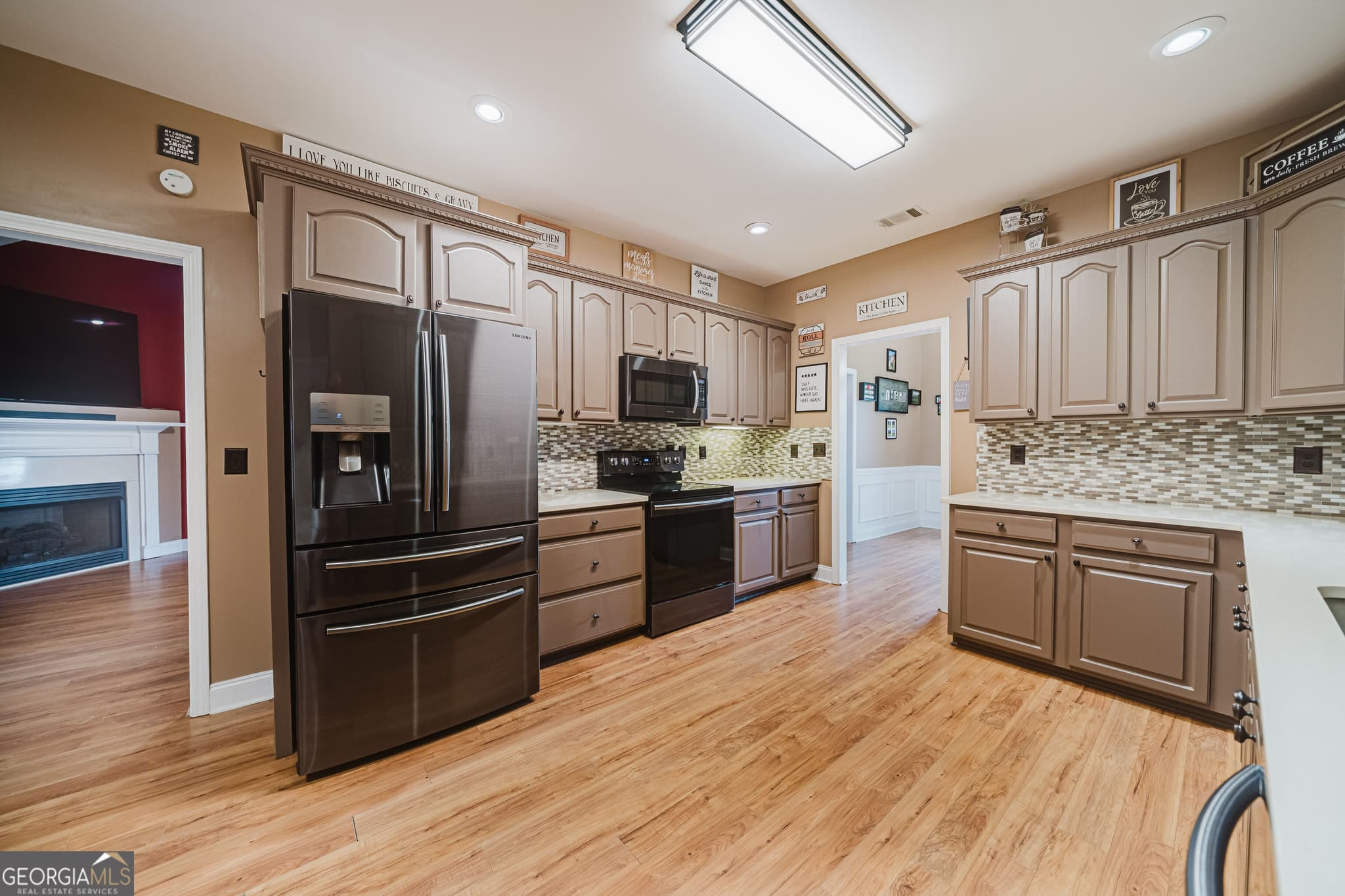 4 bedroom, 3 bathroom, 3,531 sq ft single family residence for sale at 204 Mitculler Court, Kathleen, GA 31047 — photo 10