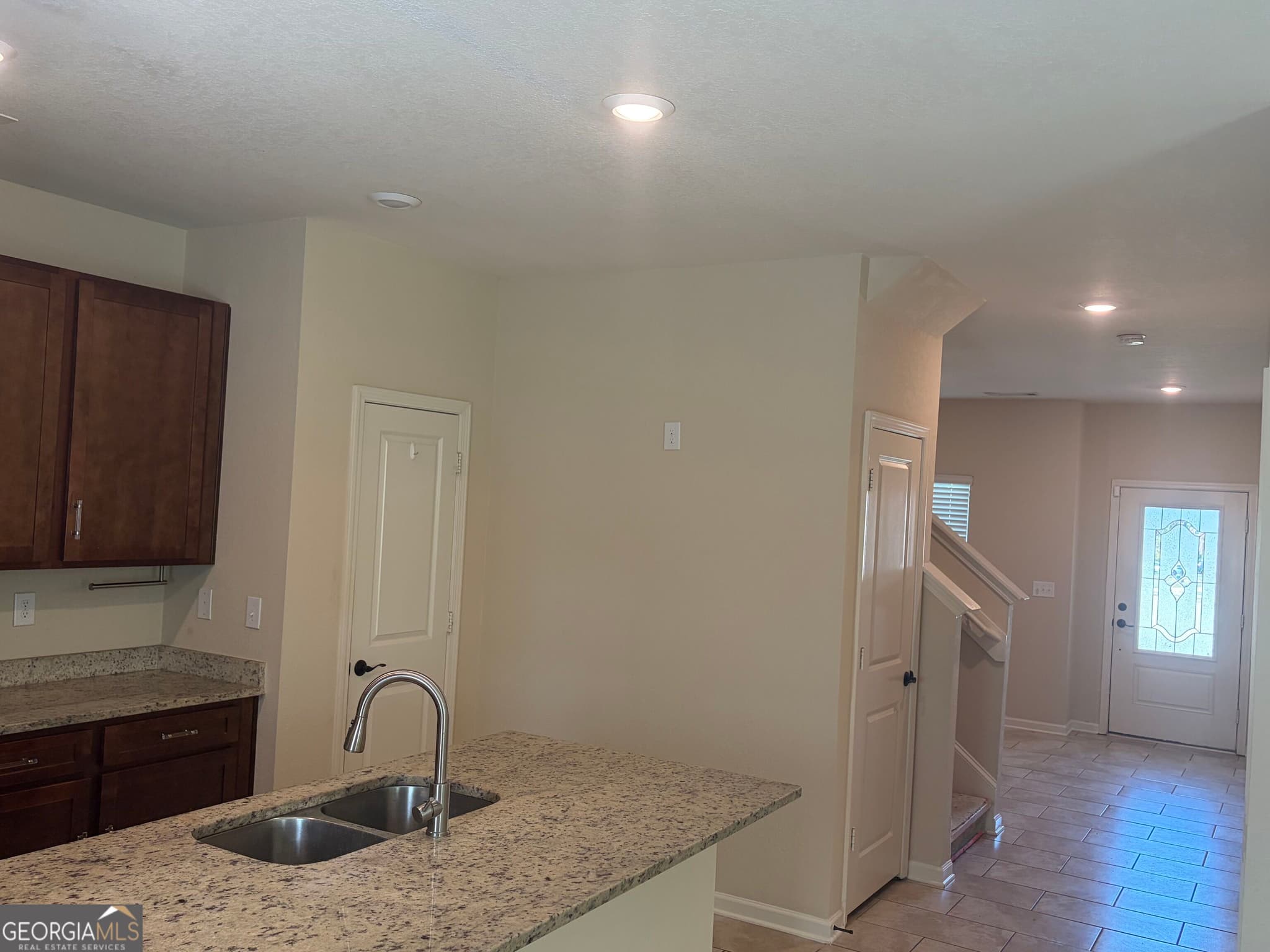 4 bedroom, 2.5 bathroom, 2,157 sq ft single family residence for sale at 136 Al Jennah Boulevard, Locust Grove, GA 30248 — photo 6