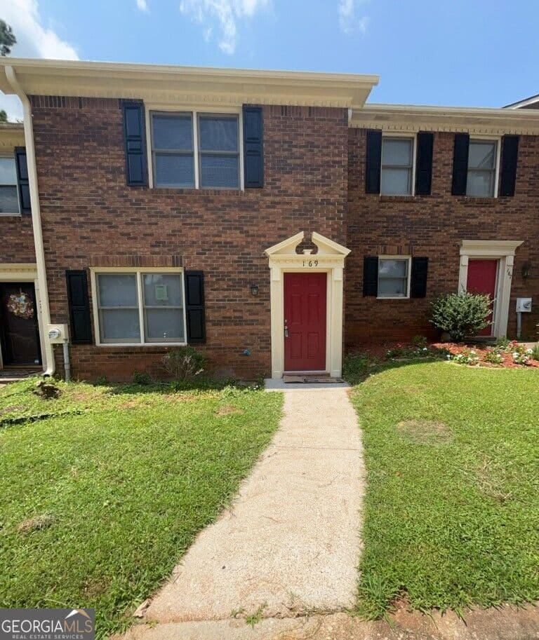 2 bedroom, 2.5 bathroom, 1,296 sq ft townhouse for rent at 169 Walter Way, Stone Mountain, GA 30083 for $1,195 a month — photo 1 of 1