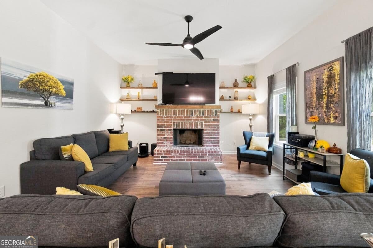 4 bedroom, 2 bathroom, 2,330 sq ft single family residence for sale at 2317 W Ellis Road, Griffin, GA 30223 — photo 5