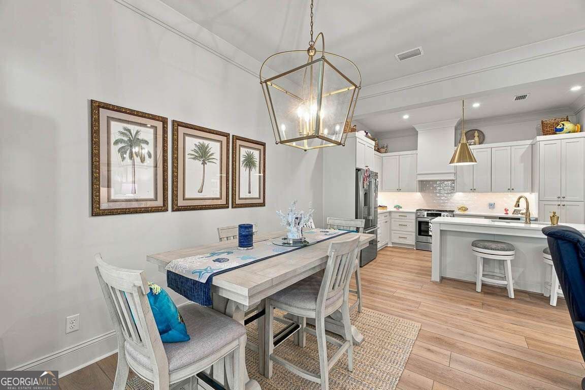 3 bedroom, 2.5 bathroom, 2,004 sq ft single family residence under contract at 195 Fifty Oaks Lane, St. Simons, GA 31522 — photo 10