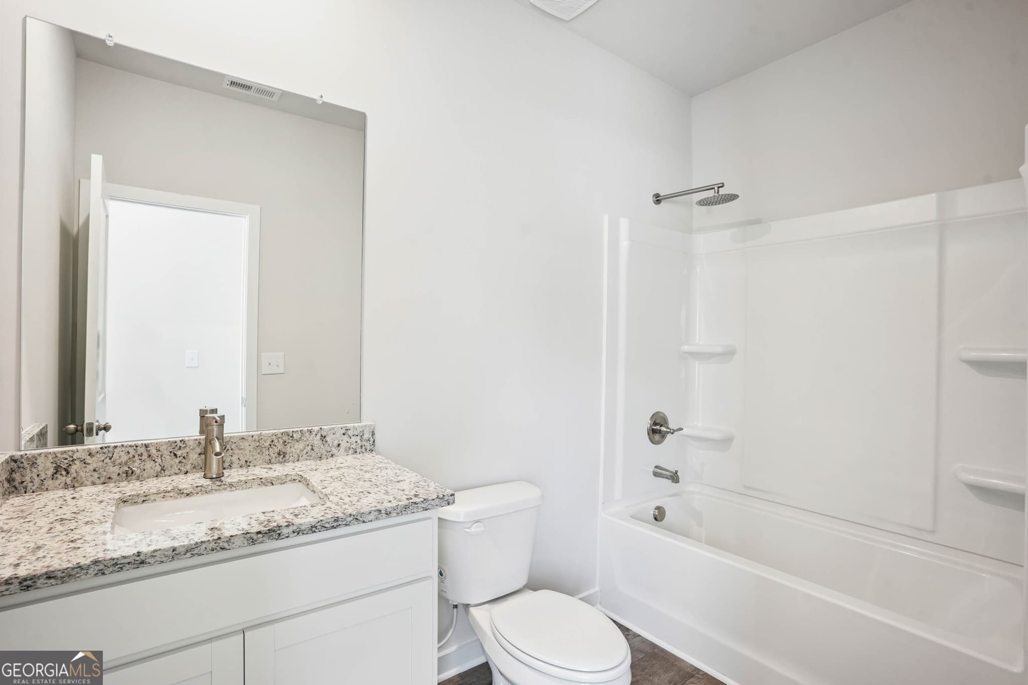 4 bedroom, 3 bathroom, 2,700 sq ft single family residence for sale at 439 ORWELL Drive, Social Circle, GA 30025 — photo 3