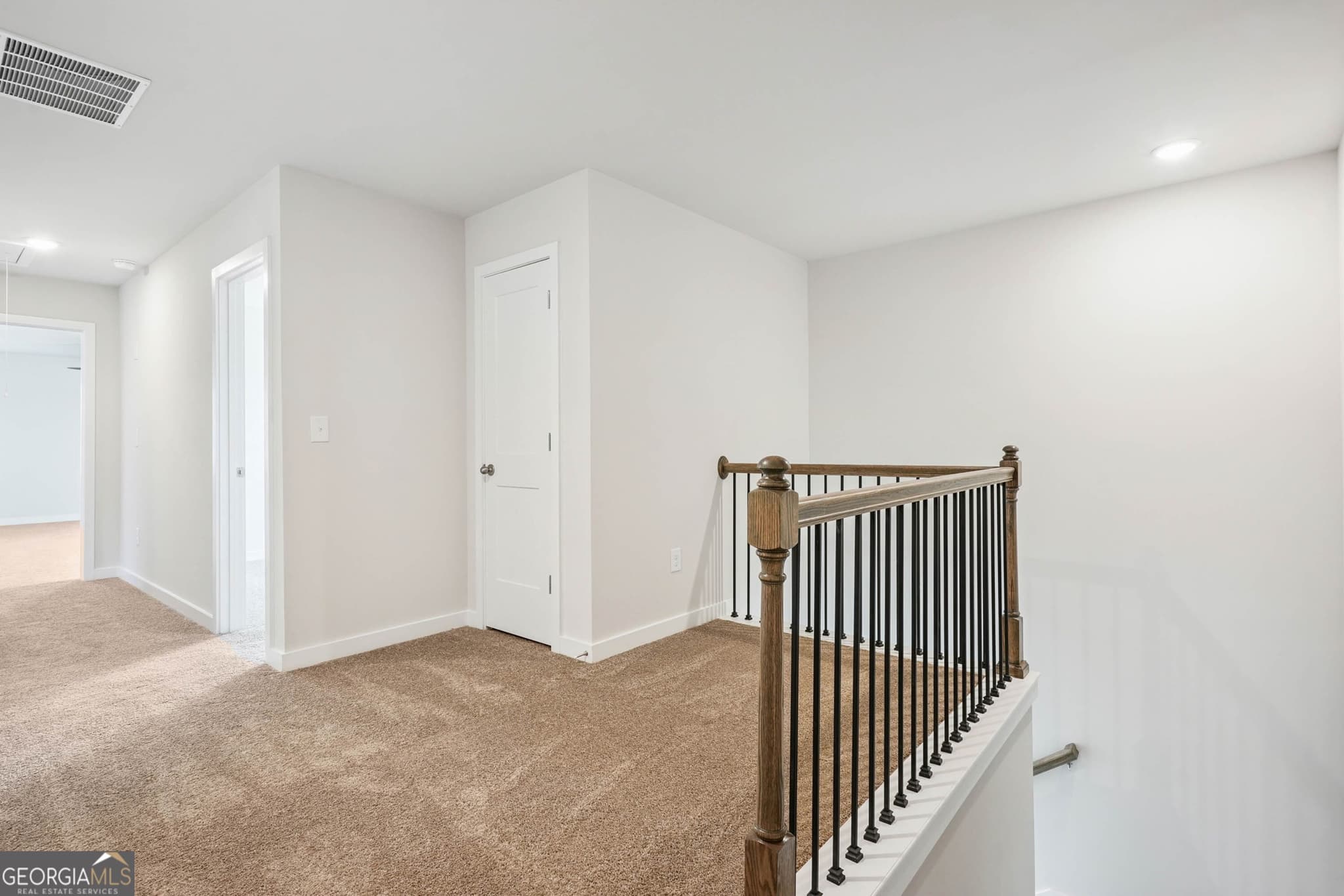 4 bedroom, 3 bathroom, 2,700 sq ft single family residence for sale at 439 ORWELL Drive, Social Circle, GA 30025 — photo 4