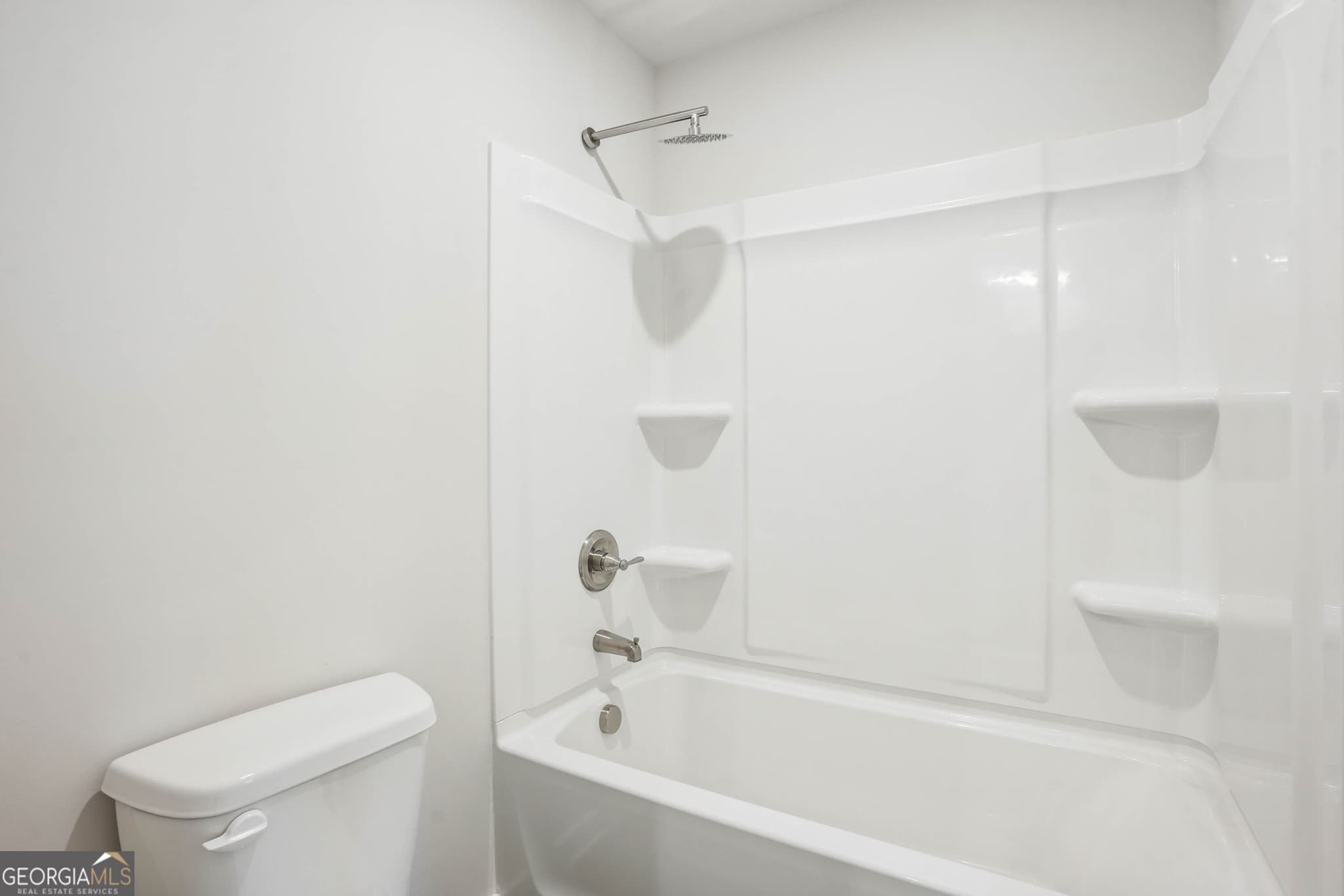 4 bedroom, 3 bathroom, 2,700 sq ft single family residence for sale at 439 ORWELL Drive, Social Circle, GA 30025 — photo 8