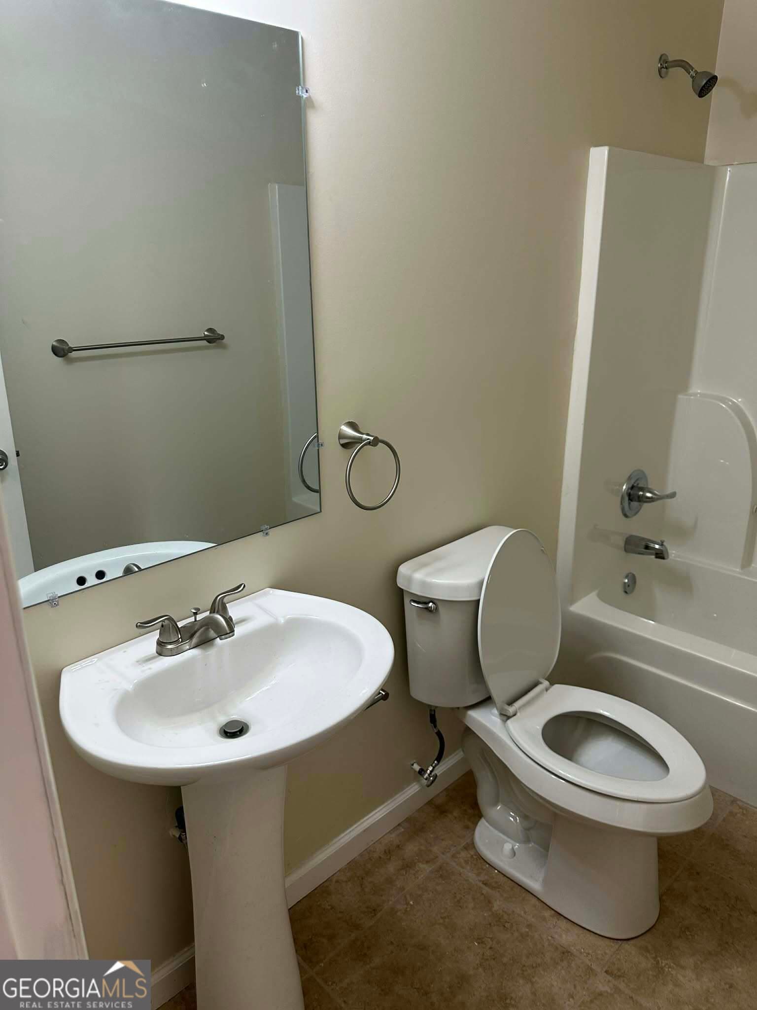 2 bedroom, 1 bathroom, 980 sq ft duplex for rent at 1167 Turner Way D, Macon, GA 31217 for $850 a month — photo 3