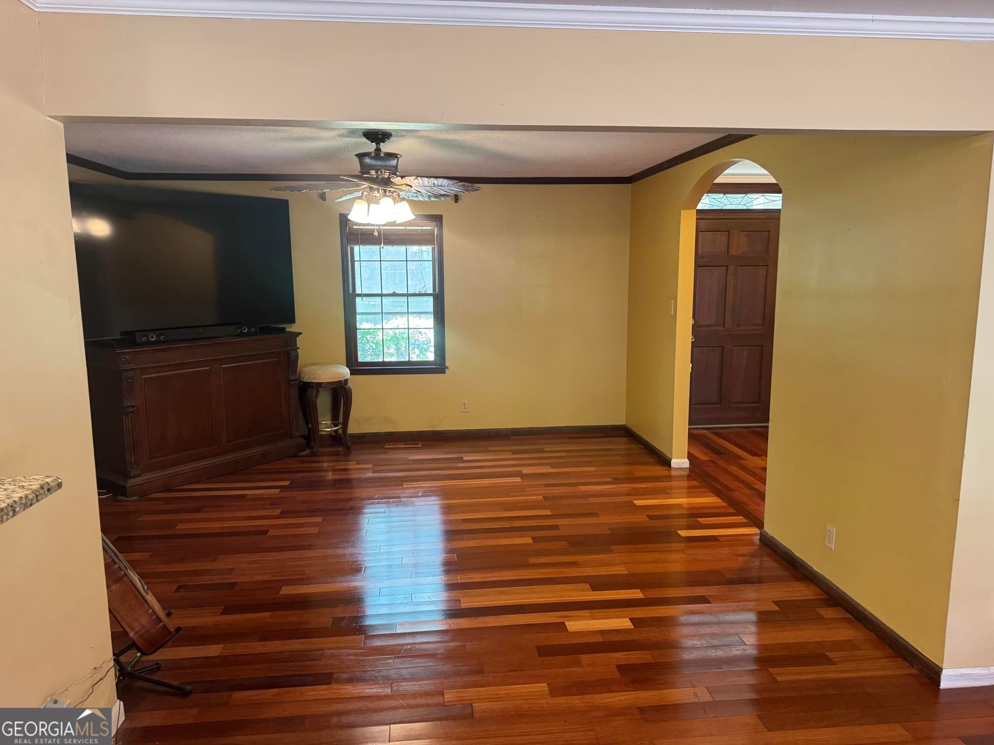 4 bedroom, 2 bathroom, 1,689 sq ft single family residence for sale at 201 Loraine Woods Drive, Macon, GA 31210 — photo 4