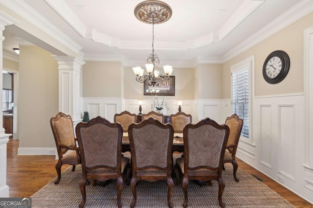 4 bedroom, 4.5 bathroom, 3,958 sq ft single family residence for sale at 5640 Copper Creek Pass, Cumming, GA 30040 — photo 7