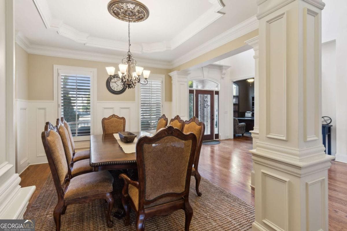 4 bedroom, 4.5 bathroom, 3,958 sq ft single family residence for sale at 5640 Copper Creek Pass, Cumming, GA 30040 — photo 8