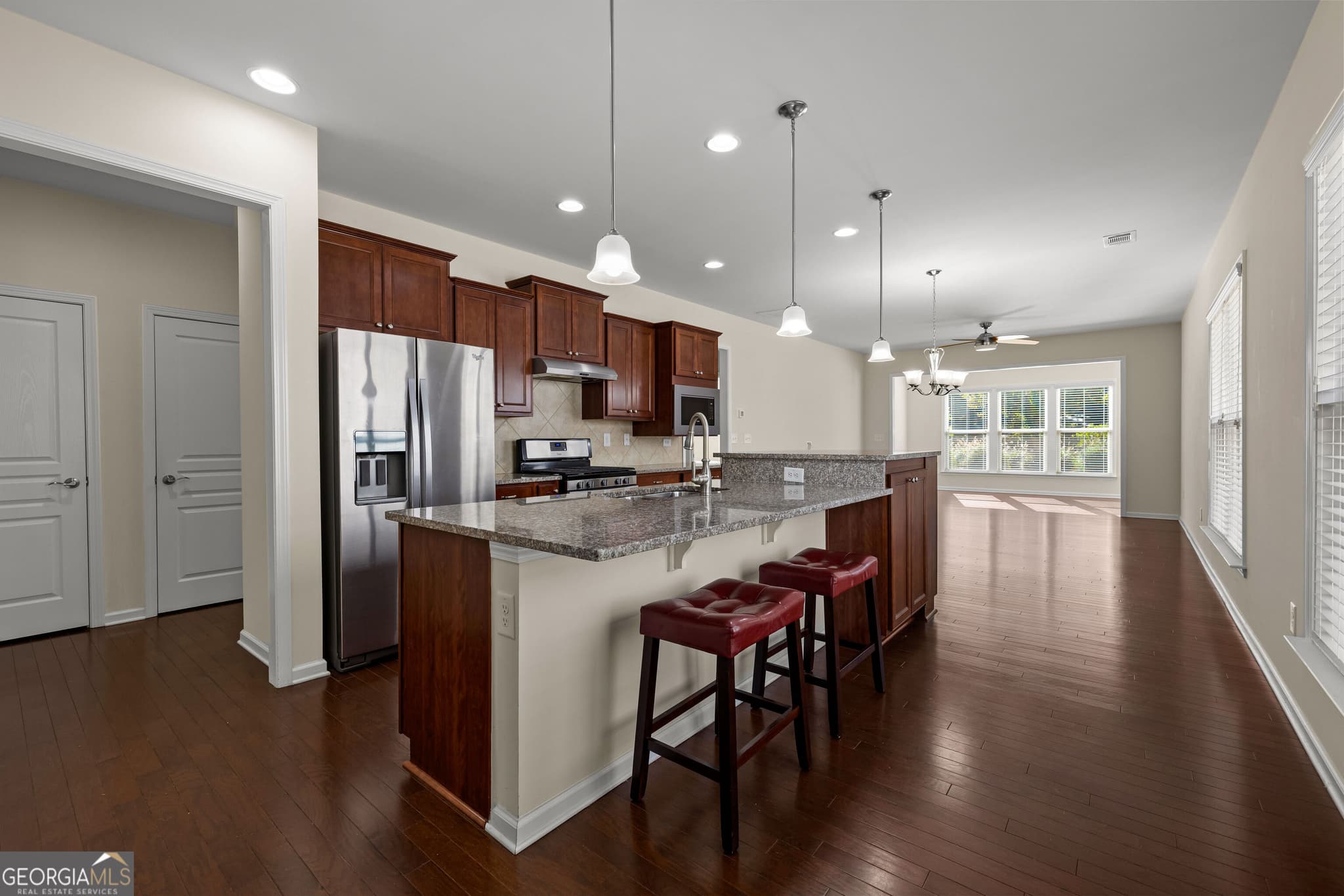 1 bedroom, 1.5 bathroom, 1,322 sq ft single family residence for sale at 502 Beautyberry Drive, Griffin, GA 30223 — photo 2