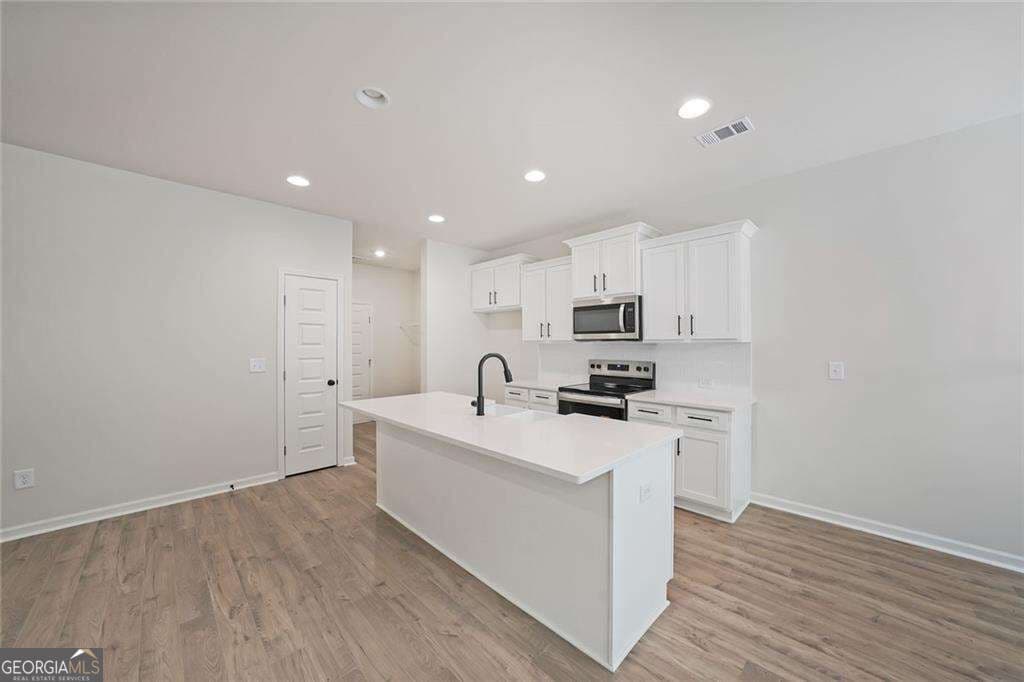 3 bedroom, 2 bathroom single family residence for sale at 250 West Woods Drive, Dahlonega, GA 30533 — photo 7