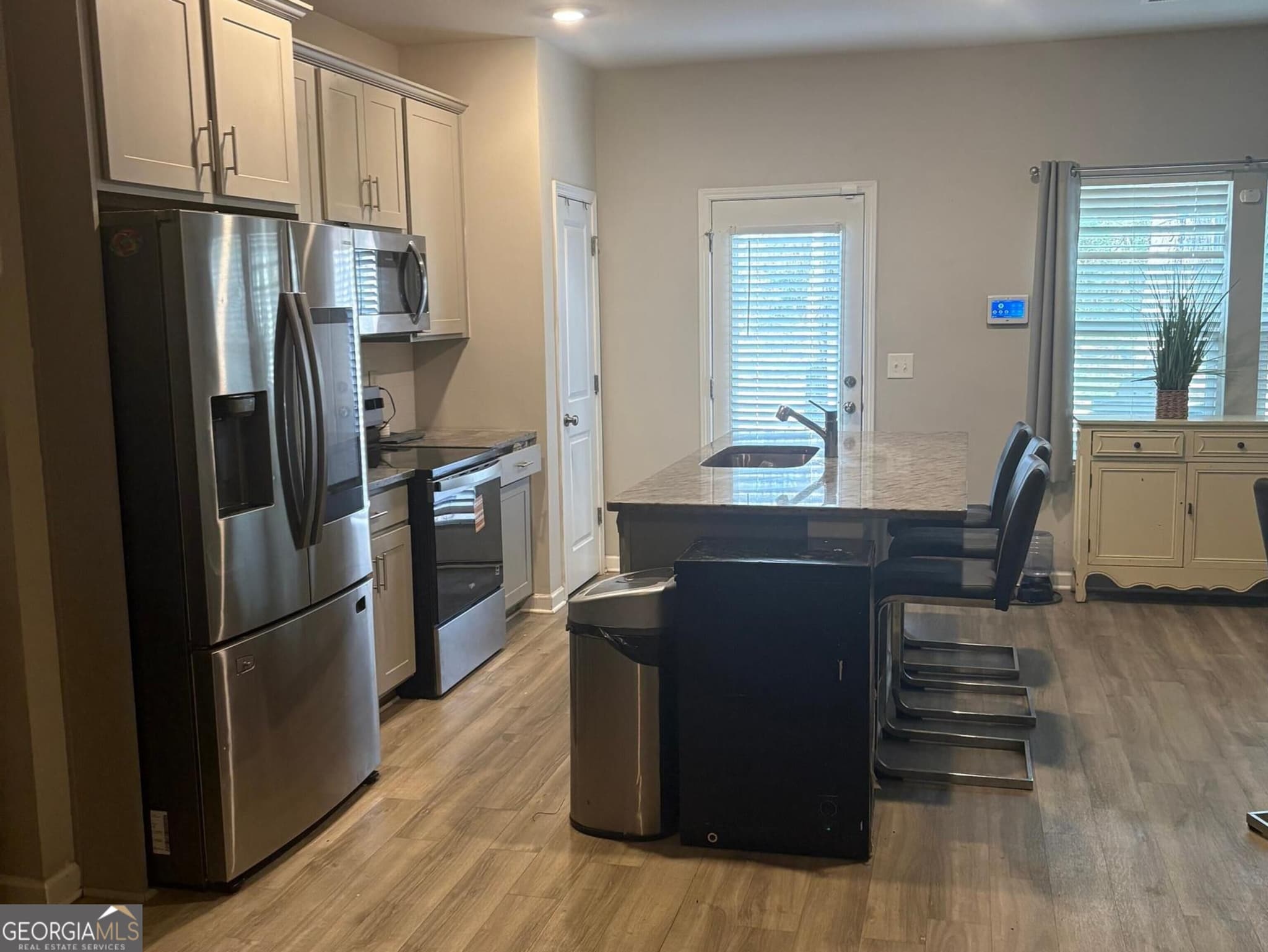 3 bedroom, 2.5 bathroom, 1,562 sq ft townhouse for sale at 6182 Redan Overlook, Lithonia, GA 30058 — photo 5