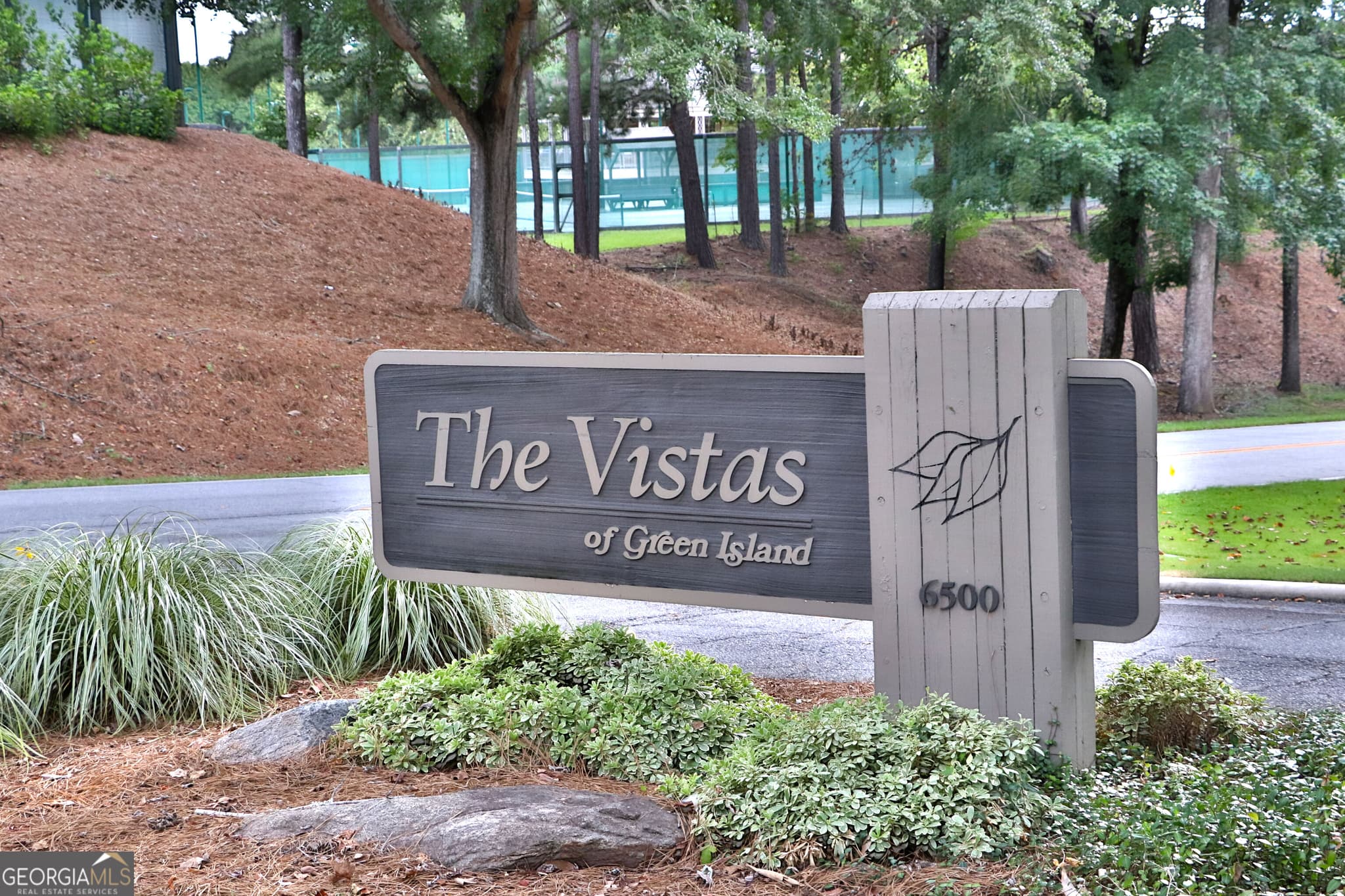 1 bedroom, 1 bathroom, 874 sq ft condominium for sale at 6500 Standing Boy Road UNIT #11, Columbus, GA 31904 — photo 2