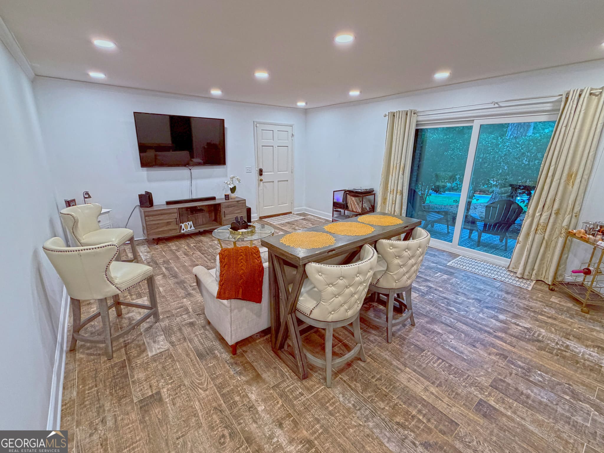1 bedroom, 1 bathroom, 874 sq ft condominium for sale at 6500 Standing Boy Road UNIT #11, Columbus, GA 31904 — photo 6